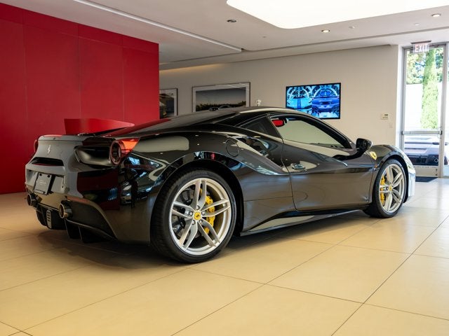 2016 Ferrari 488 GTB Base