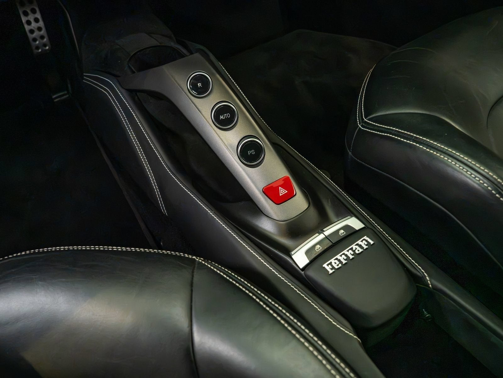 2016 Ferrari 488 GTB Base