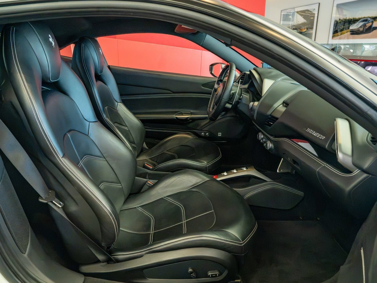 2016 Ferrari 488 GTB Base