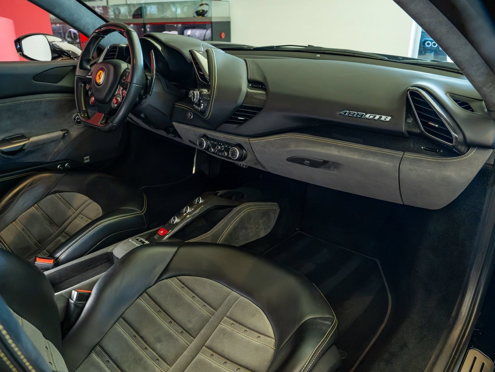 2018 Ferrari 488 GTB Base