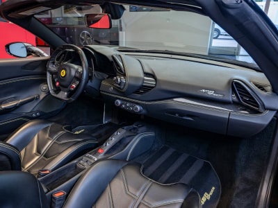 2018 Ferrari 488 Spider Base