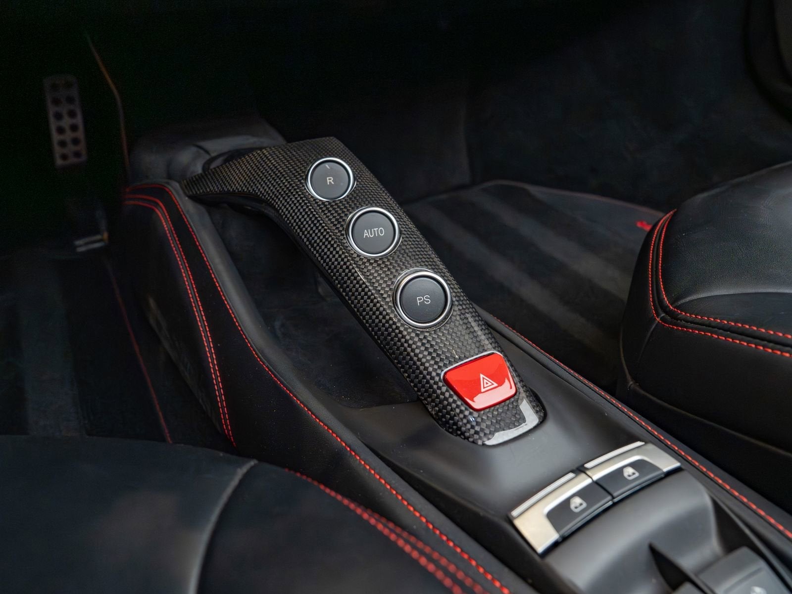 2018 Ferrari 488 Spider Base