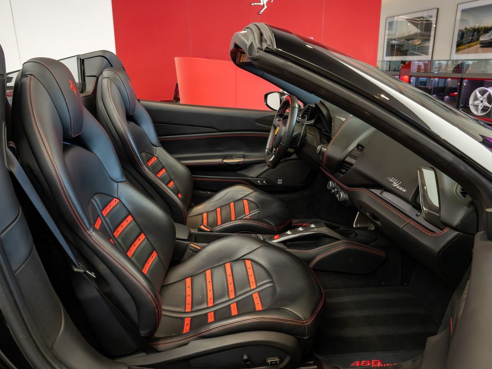 2018 Ferrari 488 Spider Base