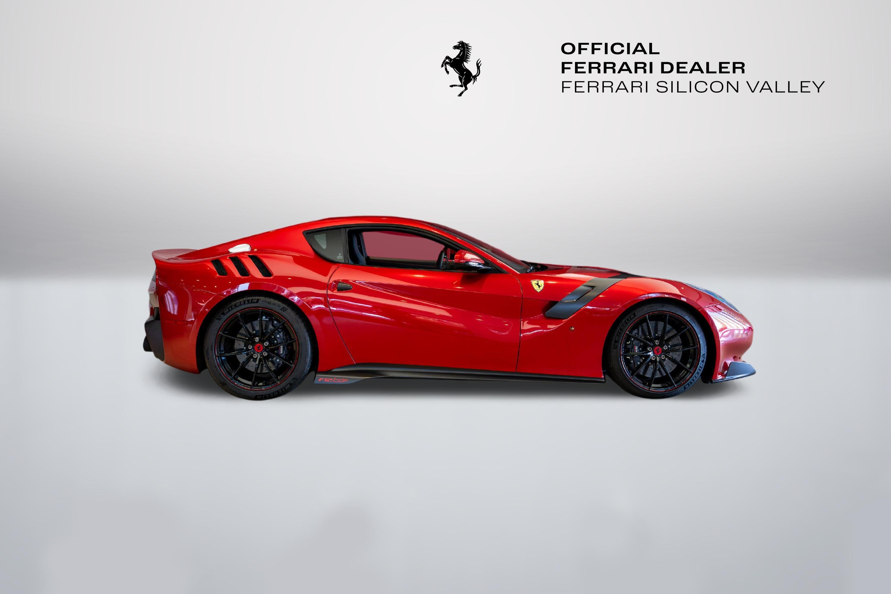 2017 Ferrari F12tdf Base