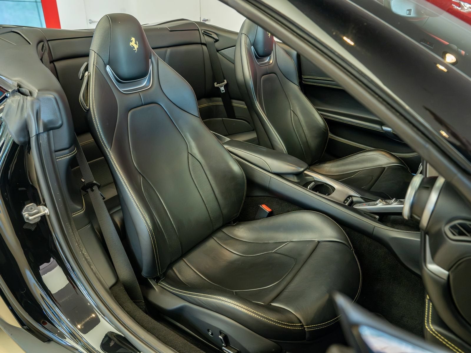 2020 Ferrari Portofino Base