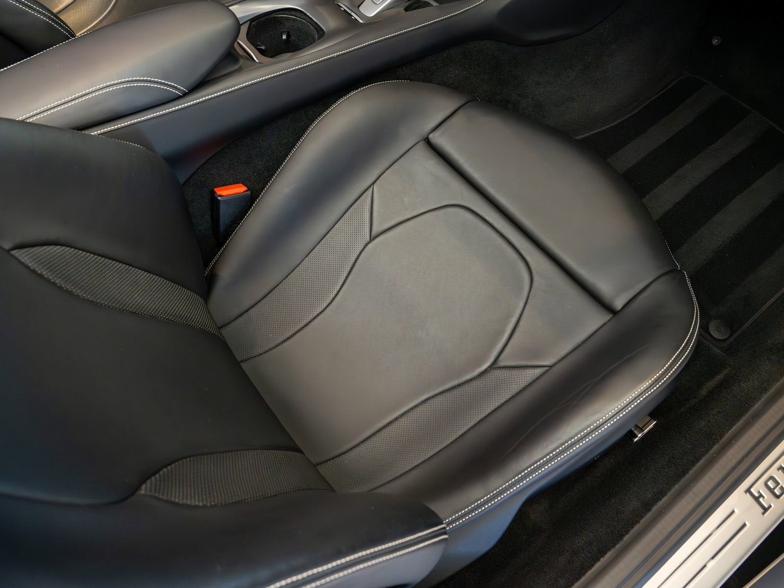 2019 Ferrari Portofino Base