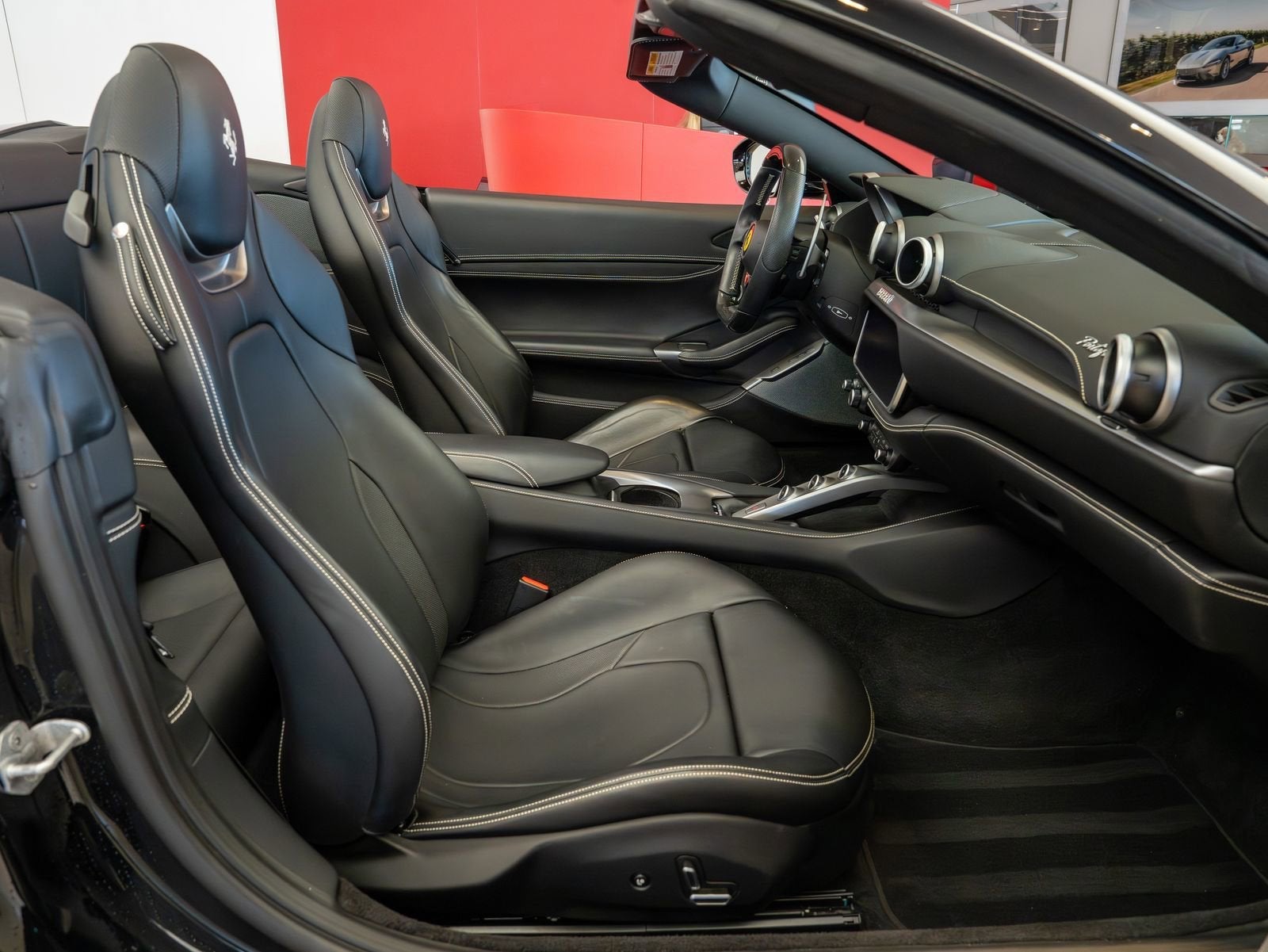 2019 Ferrari Portofino Base