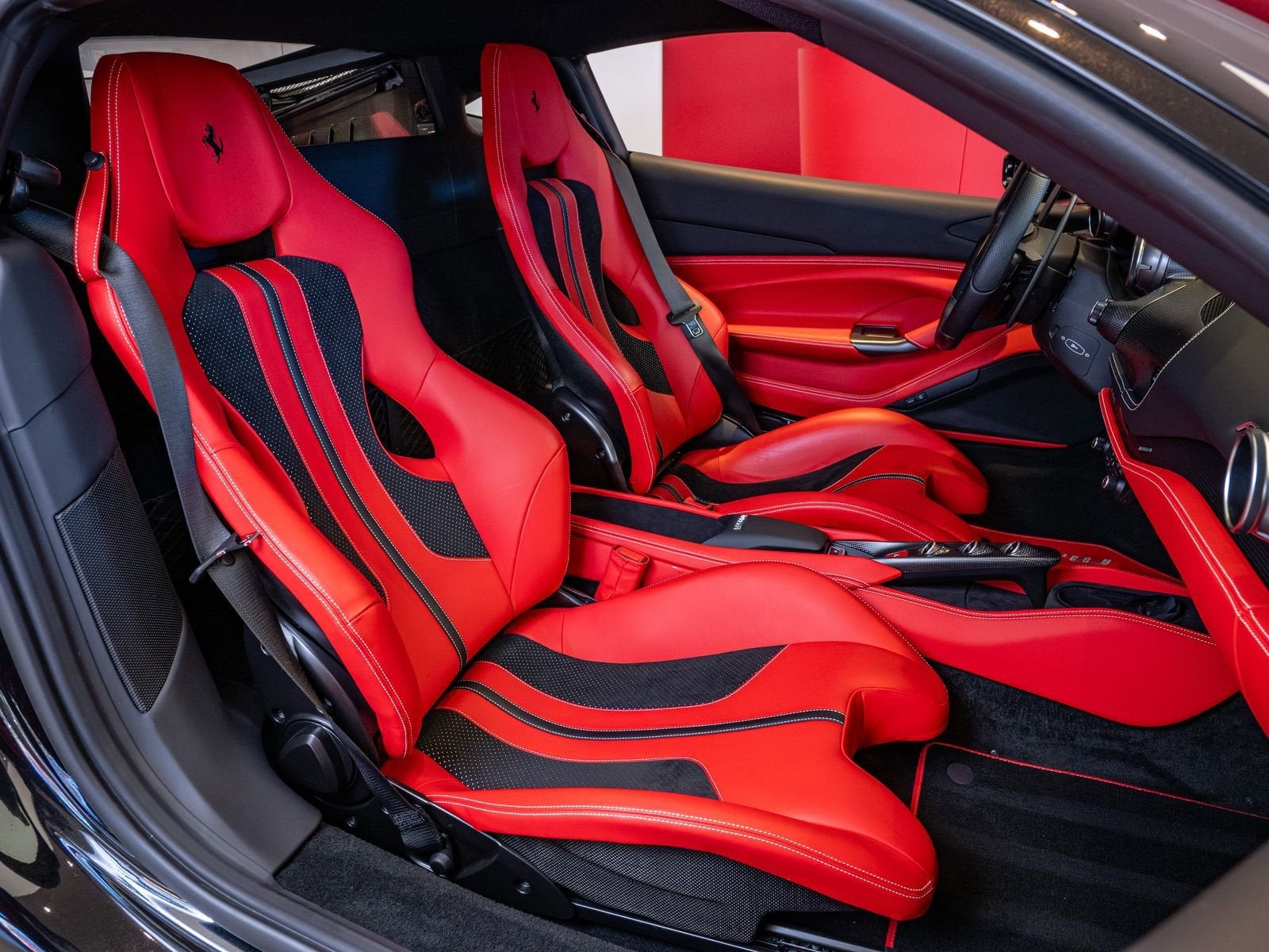 2021 Ferrari F8 Tributo Base