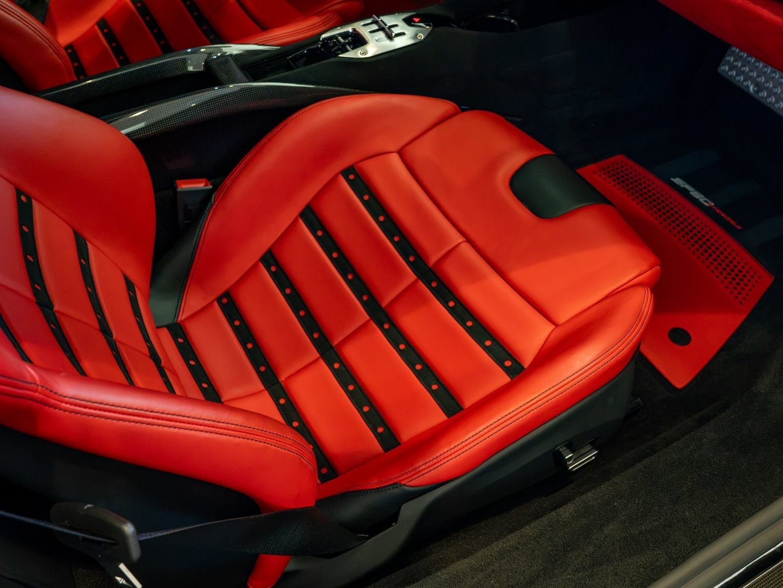 2021 Ferrari SF90 Stradale Base