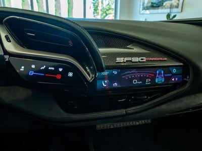 2023 Ferrari SF90 Stradale Base