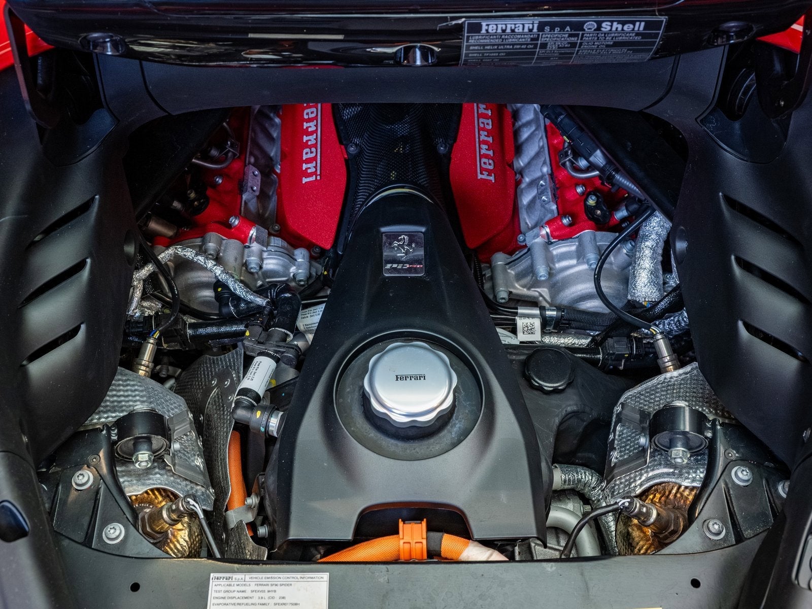 2025 Ferrari SF90 Spider Base