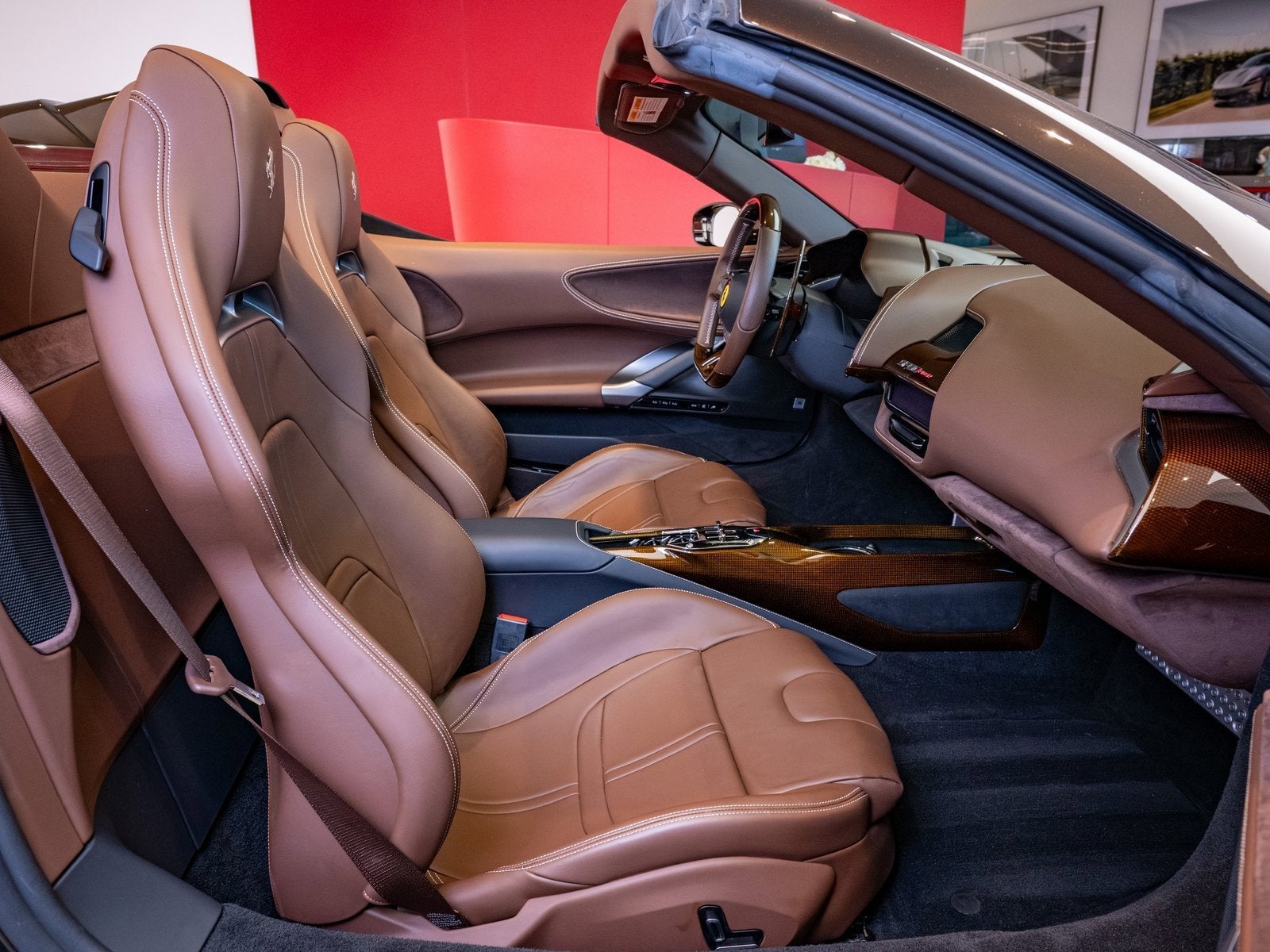 2022 Ferrari SF90 Spider Base