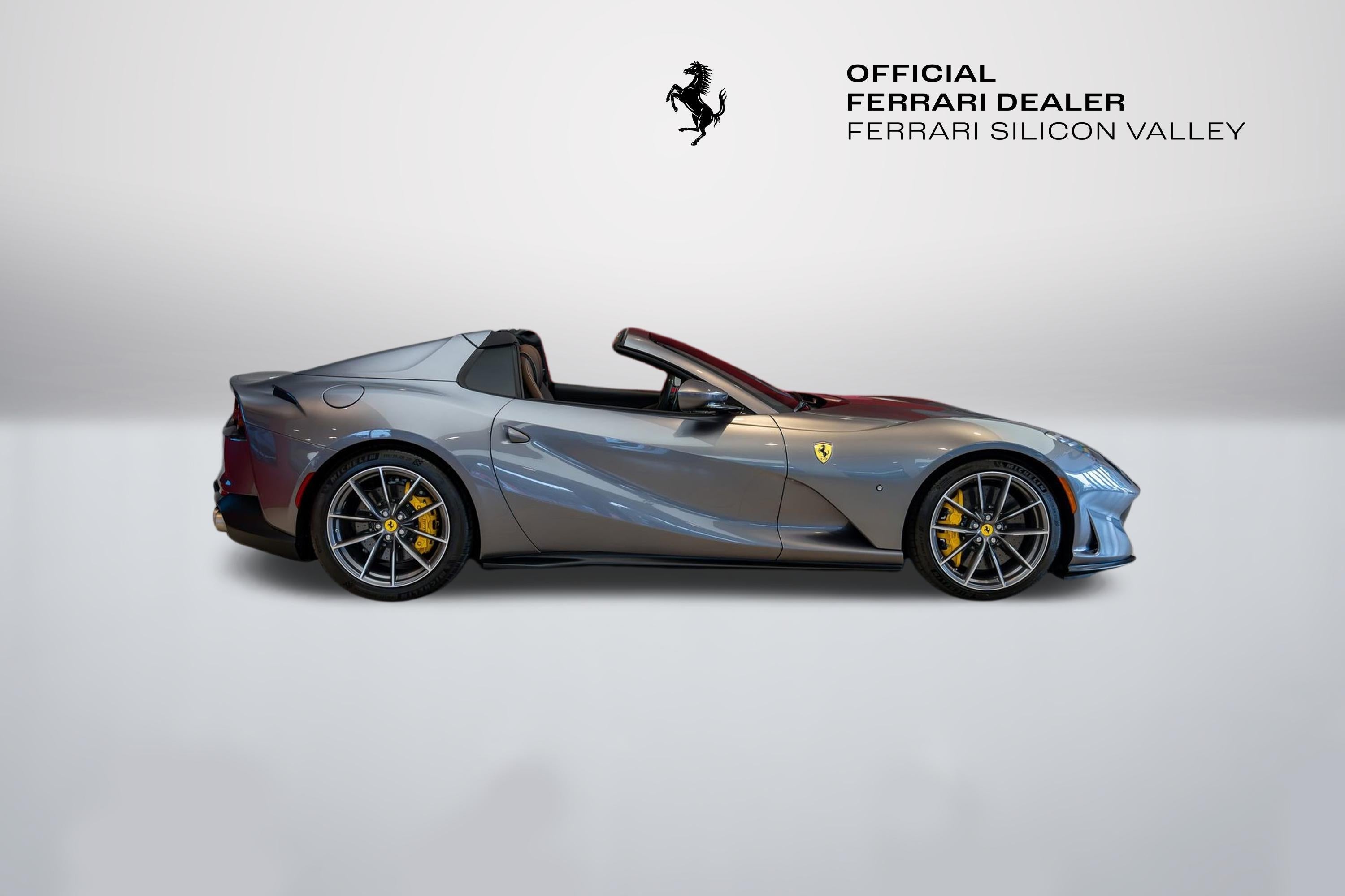 2022 Ferrari 812 GTS Base