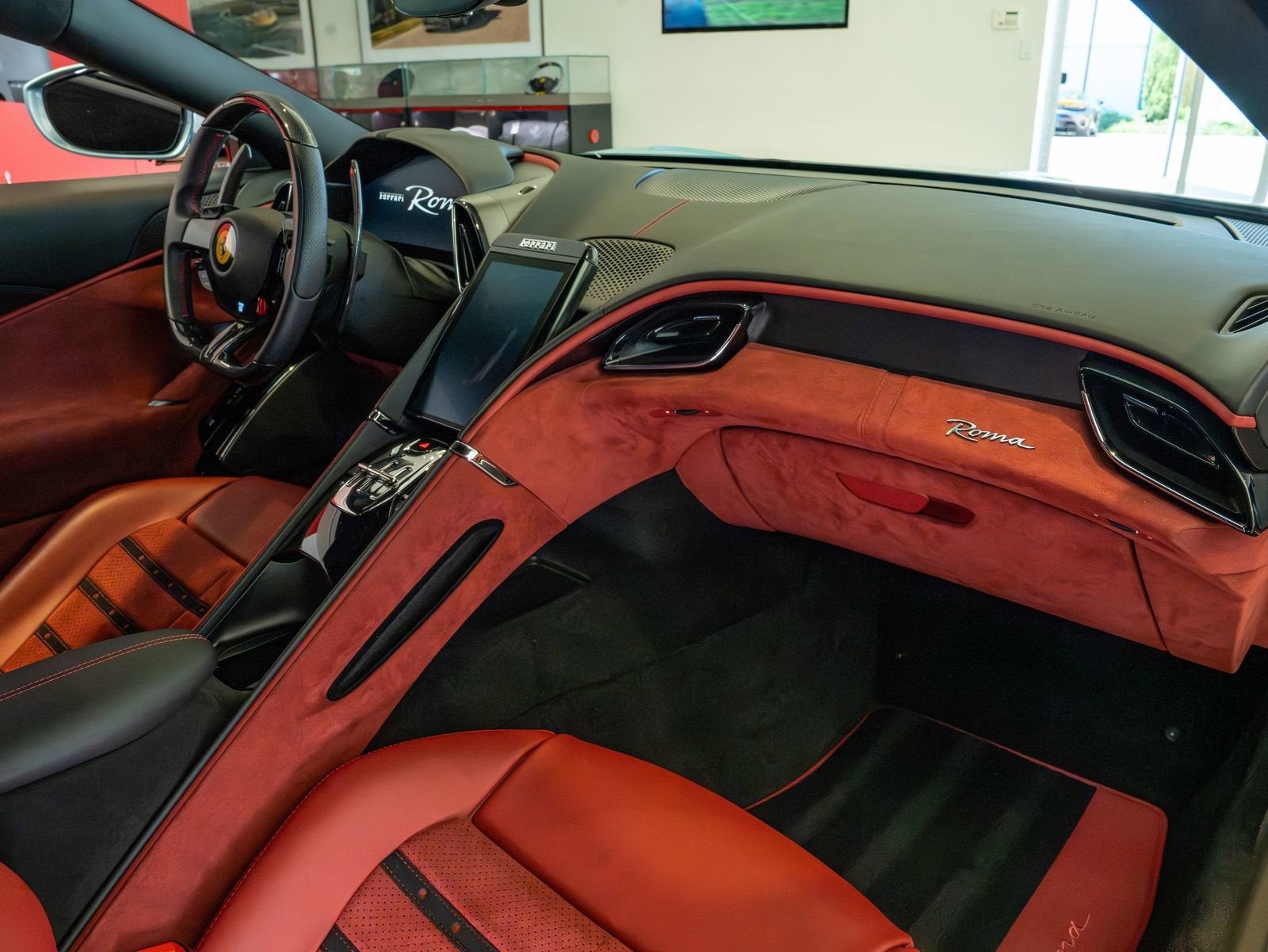 2023 Ferrari Roma Base