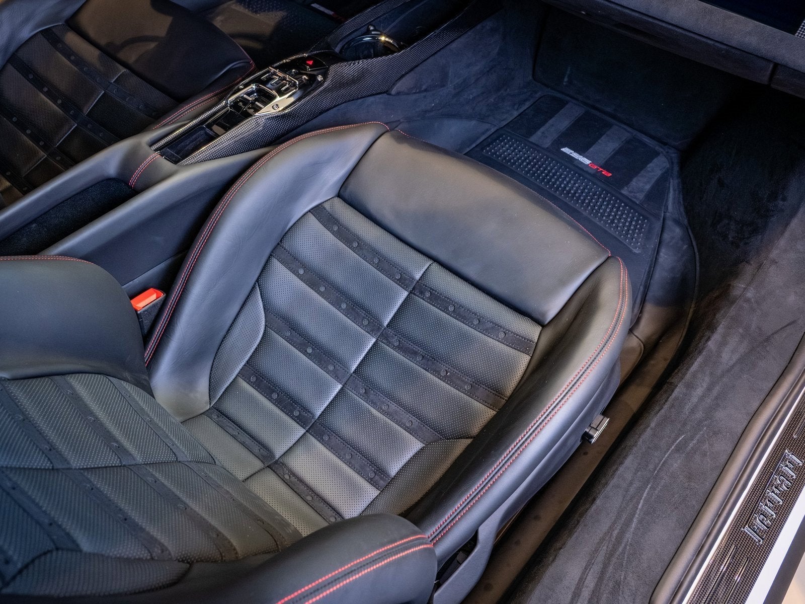 2022 Ferrari 296 GTB Base