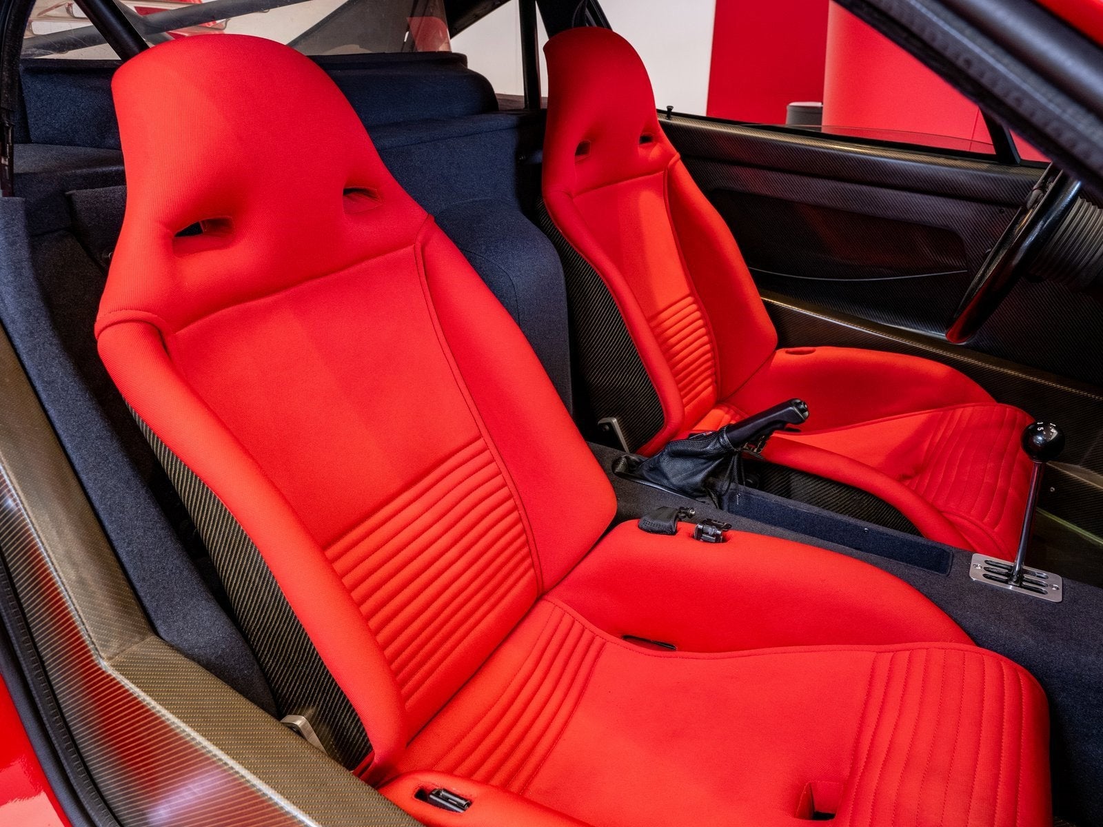 1990 Ferrari F40 Base