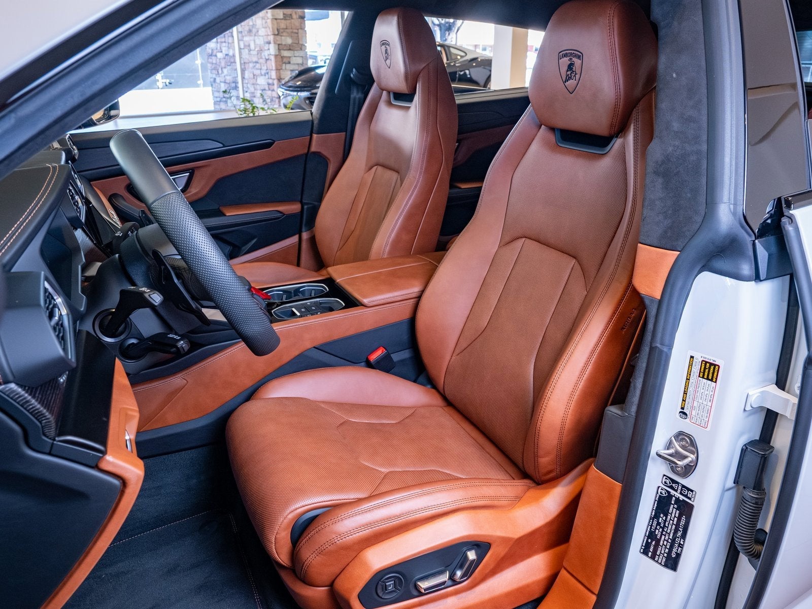 2022 Lamborghini Urus Base