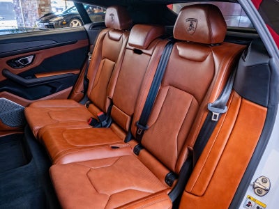 2022 Lamborghini Urus Base