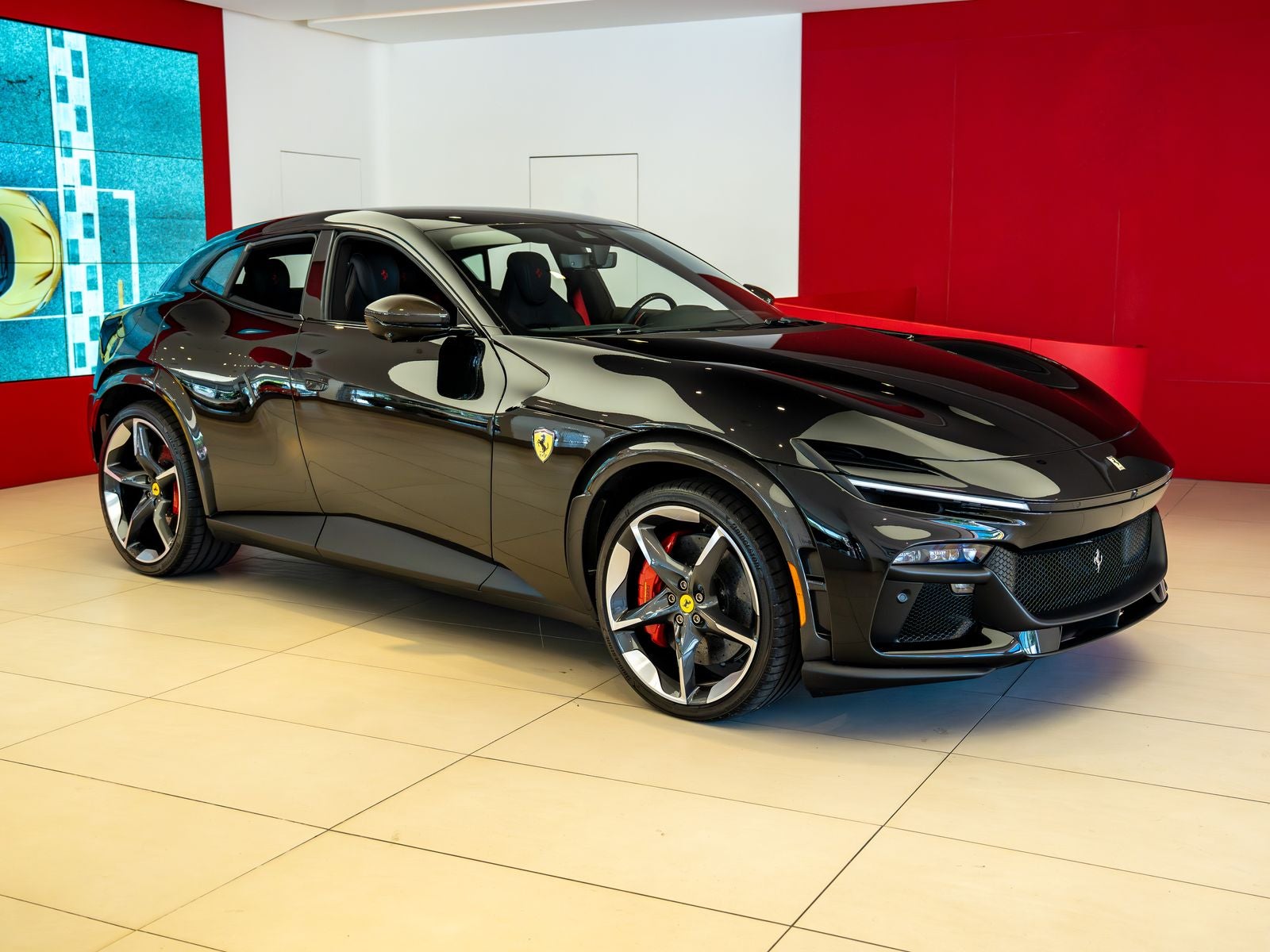 2025 Ferrari Purosangue Base
