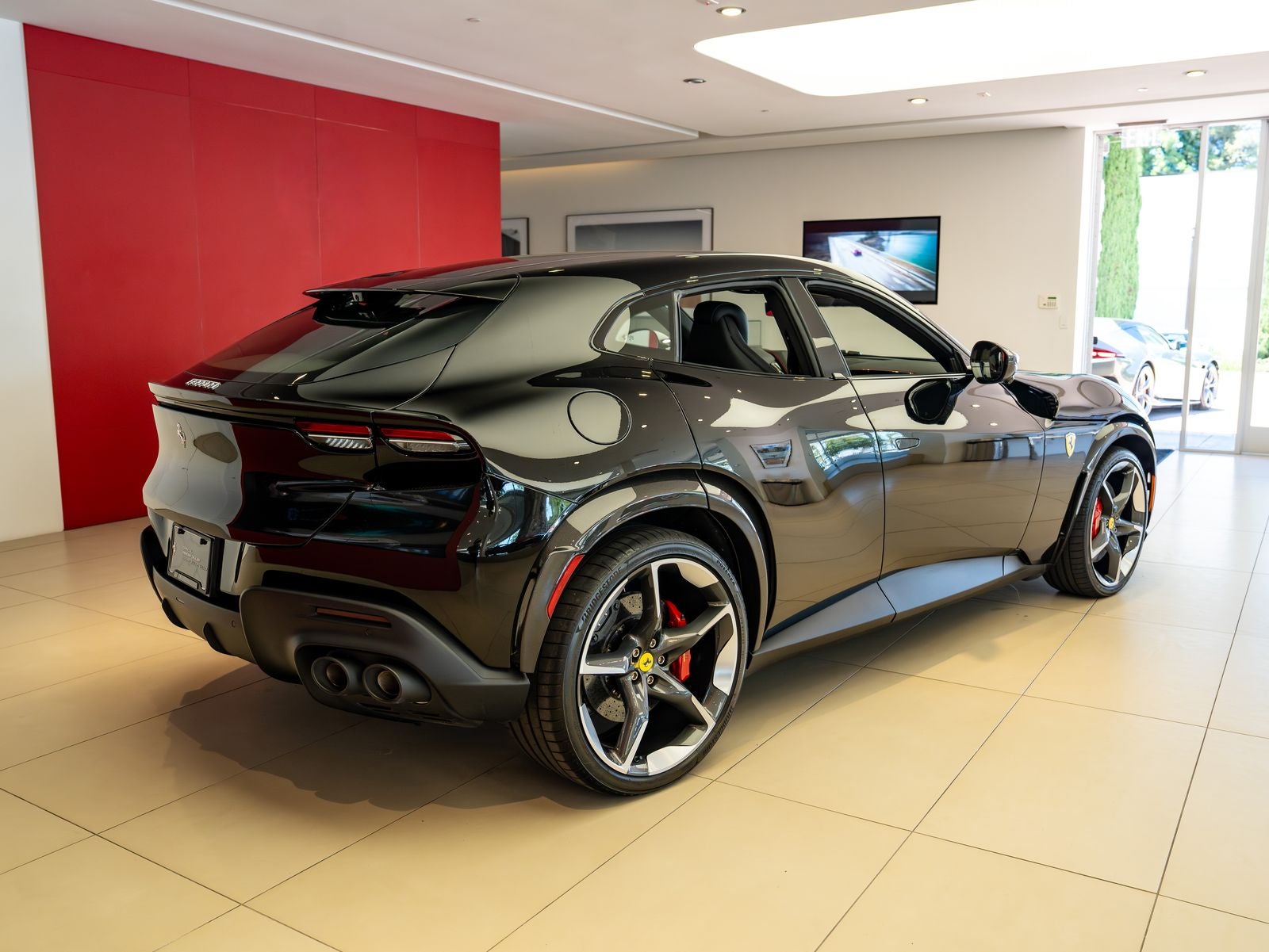 2025 Ferrari Purosangue Base