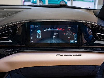 2025 Ferrari Purosangue Base