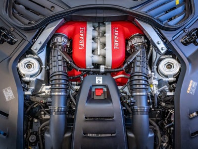 2025 Ferrari Purosangue Base