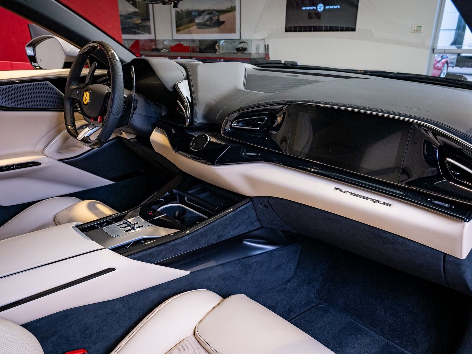 2025 Ferrari Purosangue Base