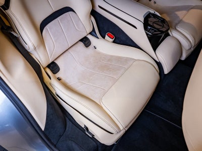 2025 Ferrari Purosangue Base