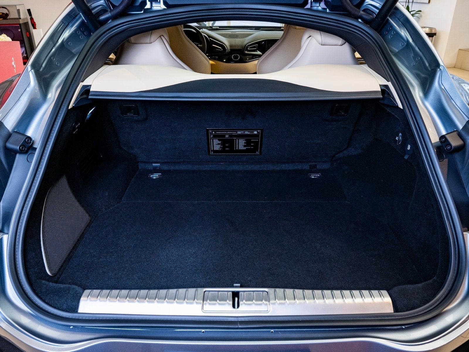 2025 Ferrari Purosangue Base