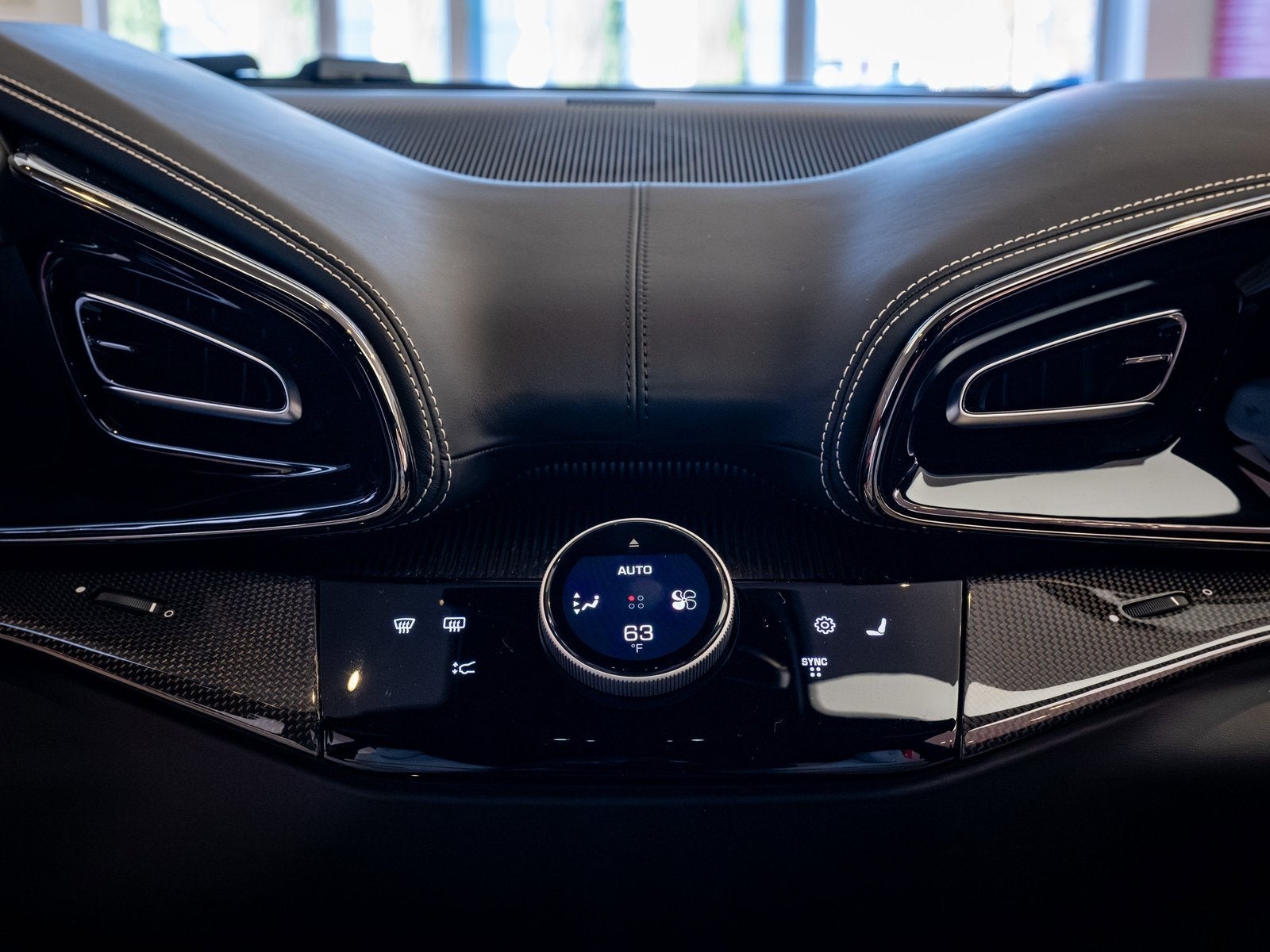 2024 Ferrari Purosangue Base