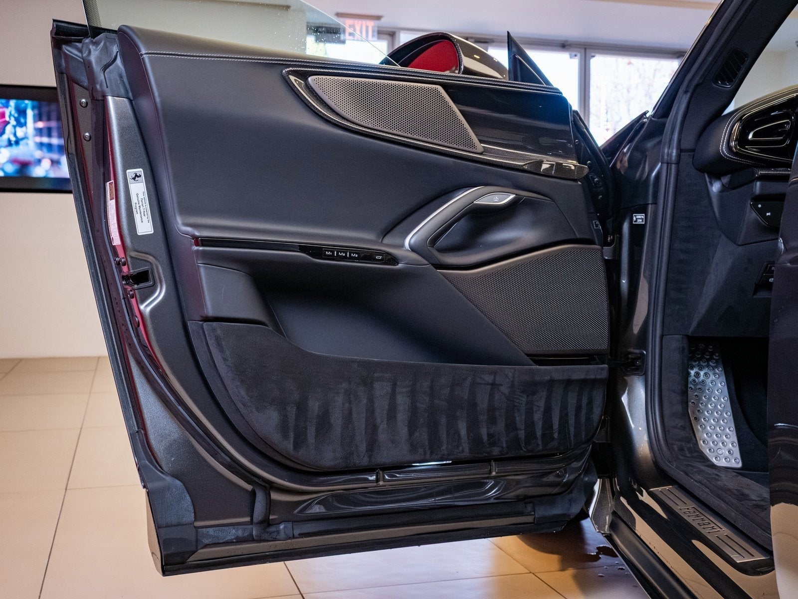 2024 Ferrari Purosangue Base