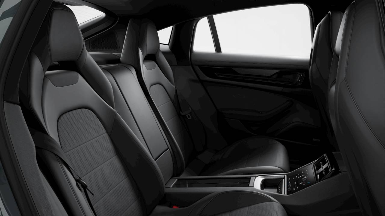 2026 Porsche Panamera Base