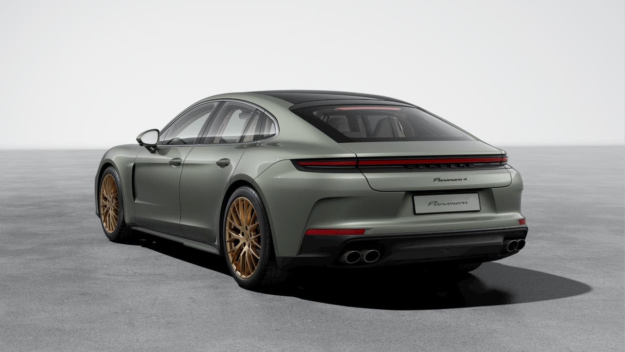 2026 Porsche Panamera Panamera 4