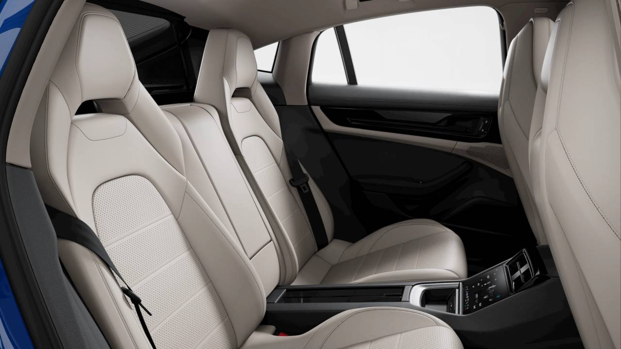 2026 Porsche Panamera Base