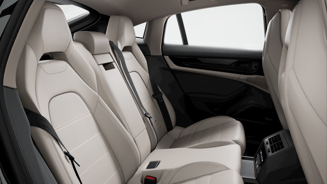 2026 Porsche Panamera Base