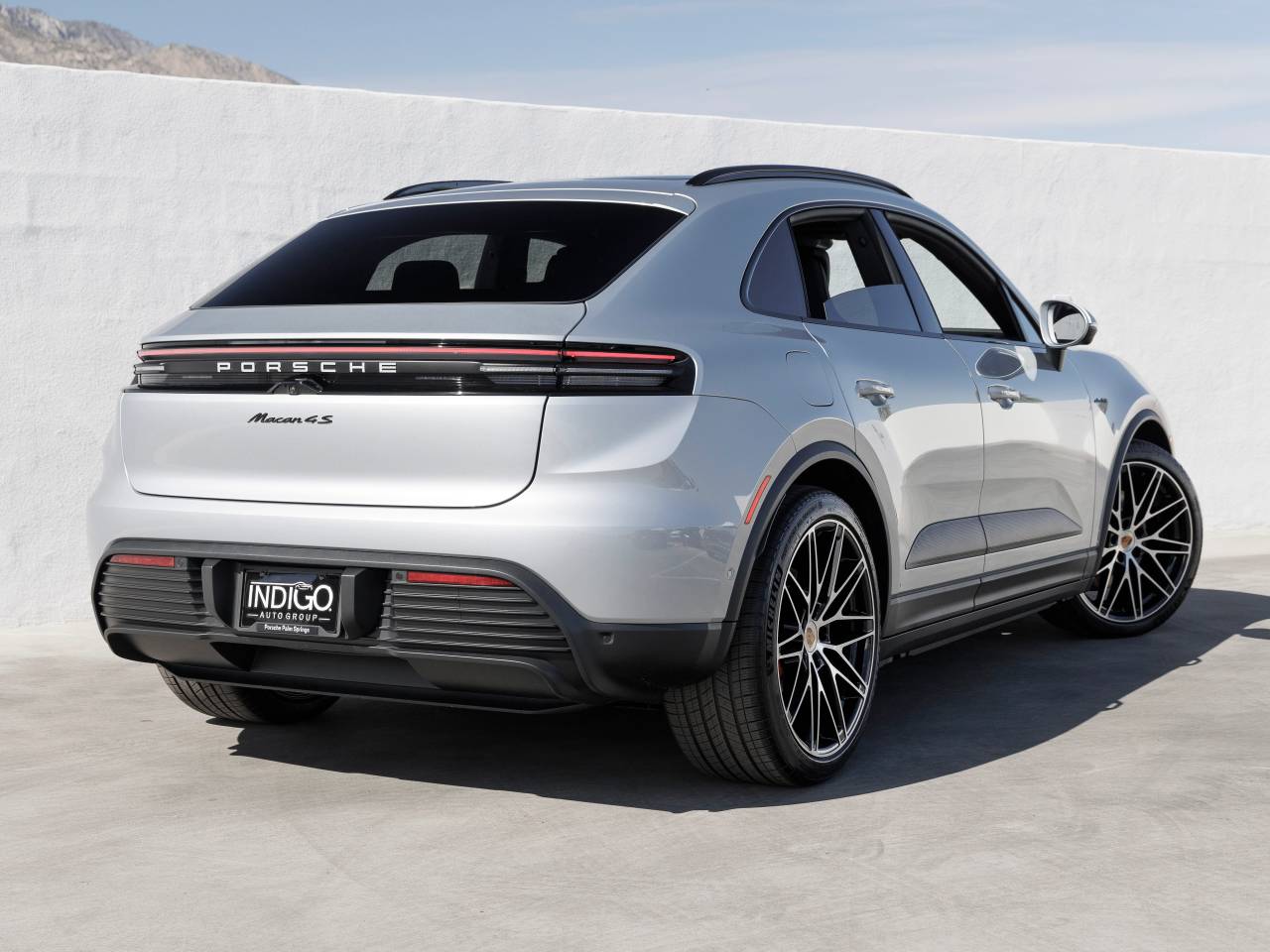2026 Porsche Macan Macan 4S Electric