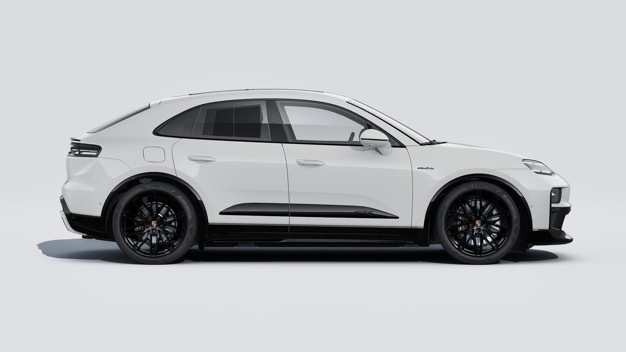 2026 Porsche Macan Macan GTS Electric