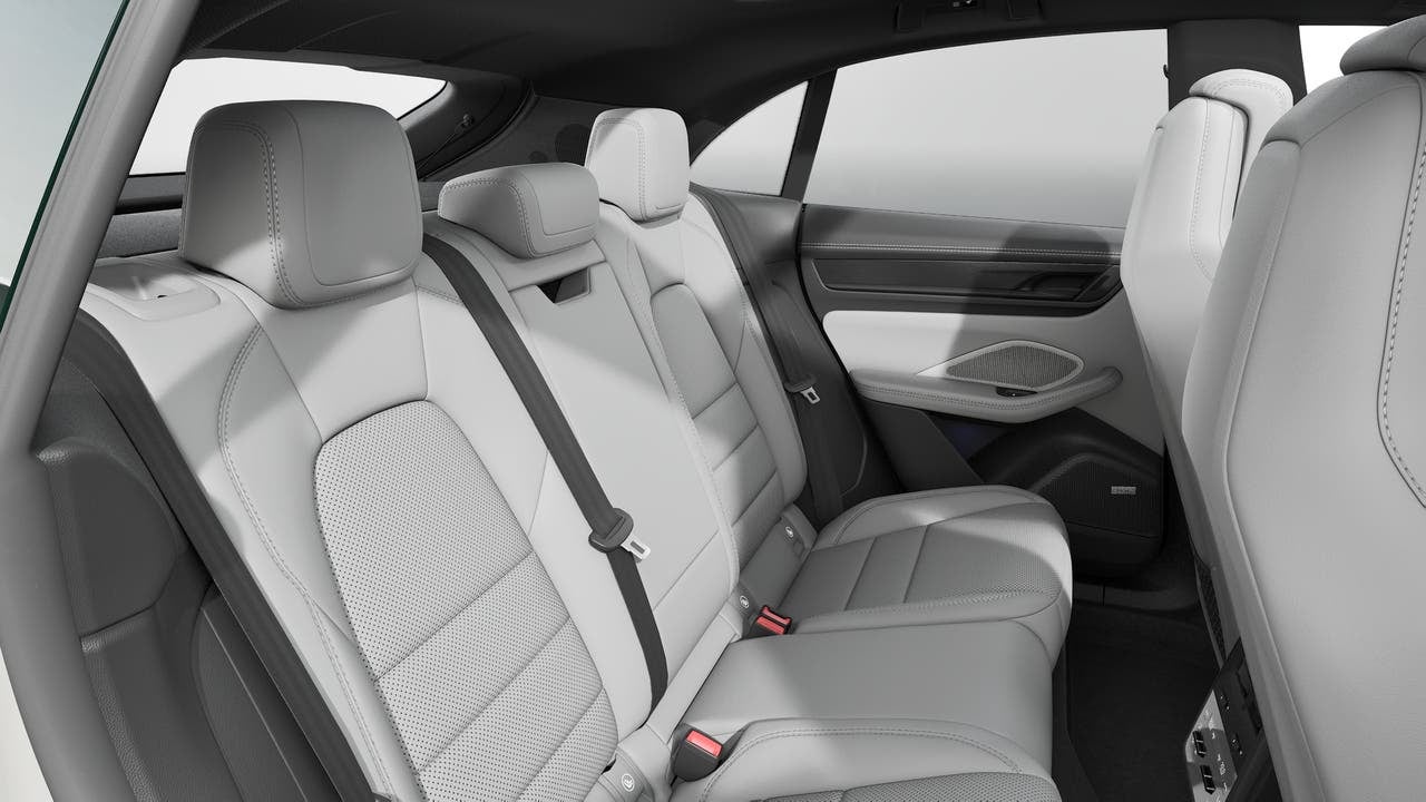 2026 Porsche Macan Macan GTS Electric