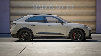 2026 Porsche Macan Macan GTS Electric