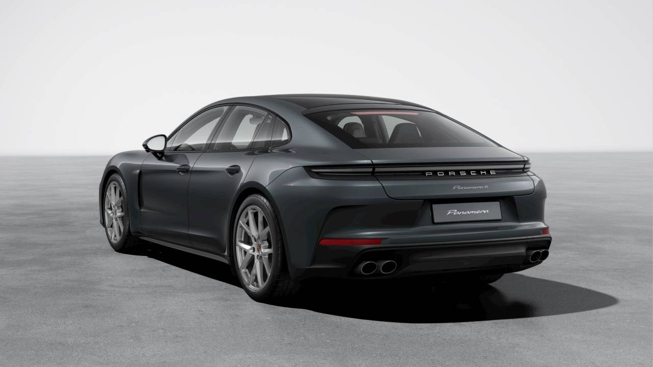 2026 Porsche Panamera 4