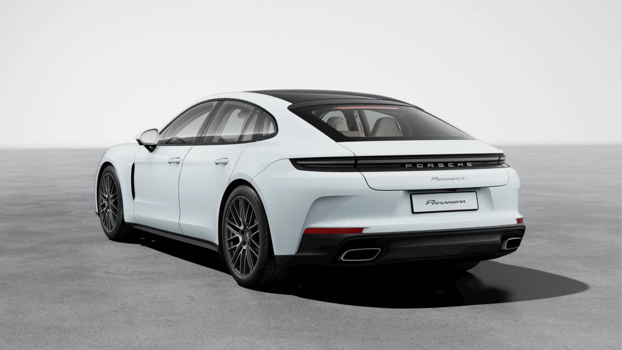 2026 Porsche Panamera 4