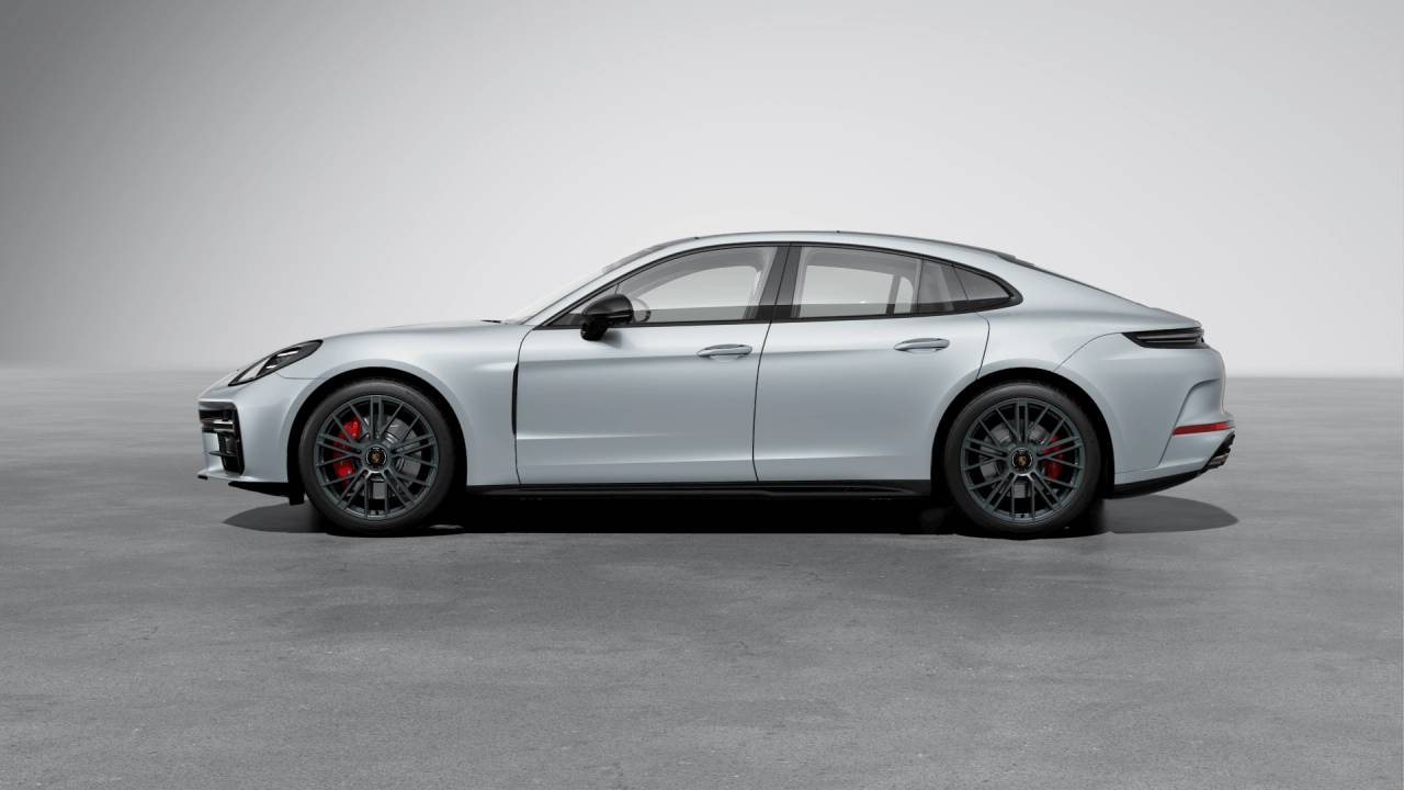 2026 Porsche Panamera GTS