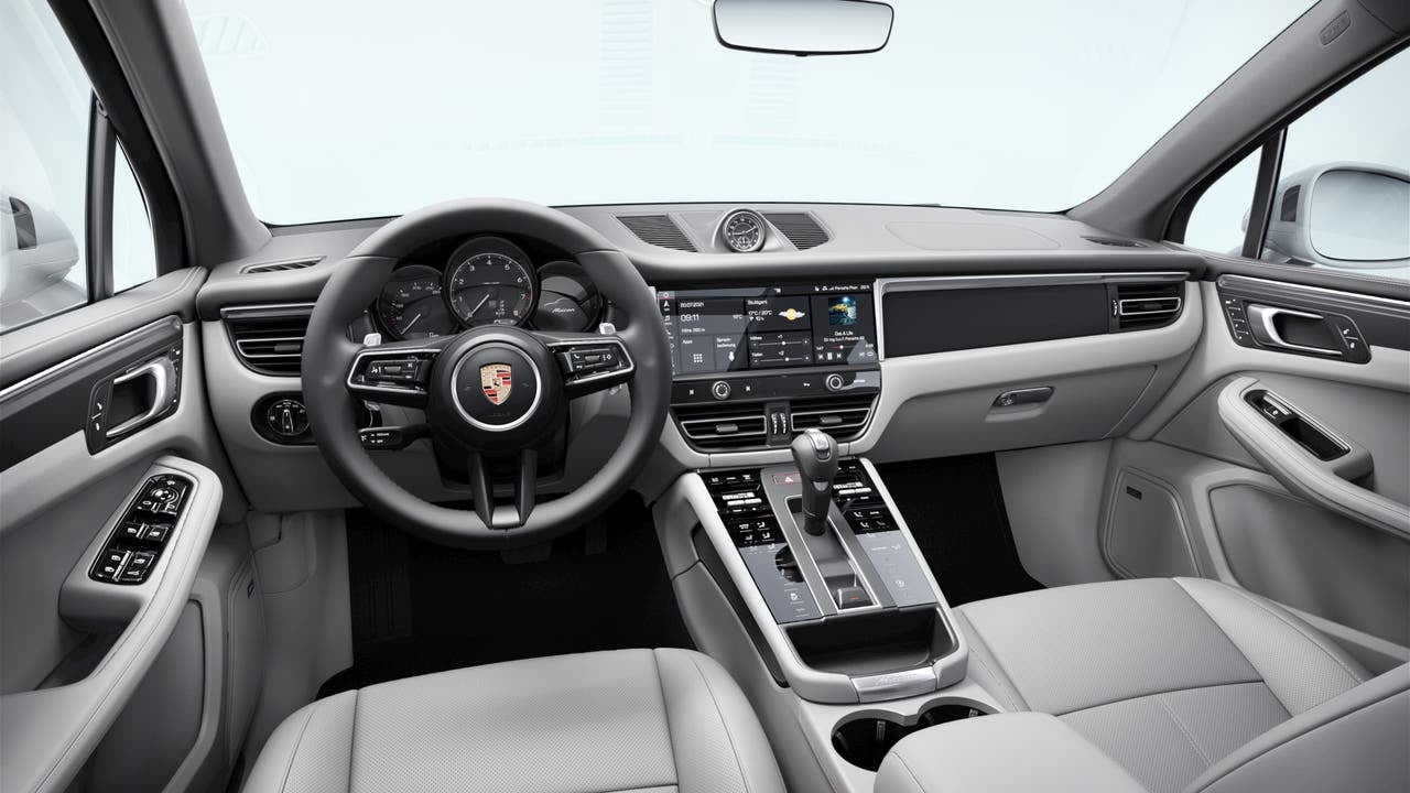 2026 Porsche Macan AWD