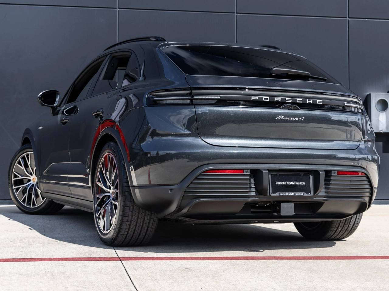 2026 Porsche Macan Macan 4 Electric