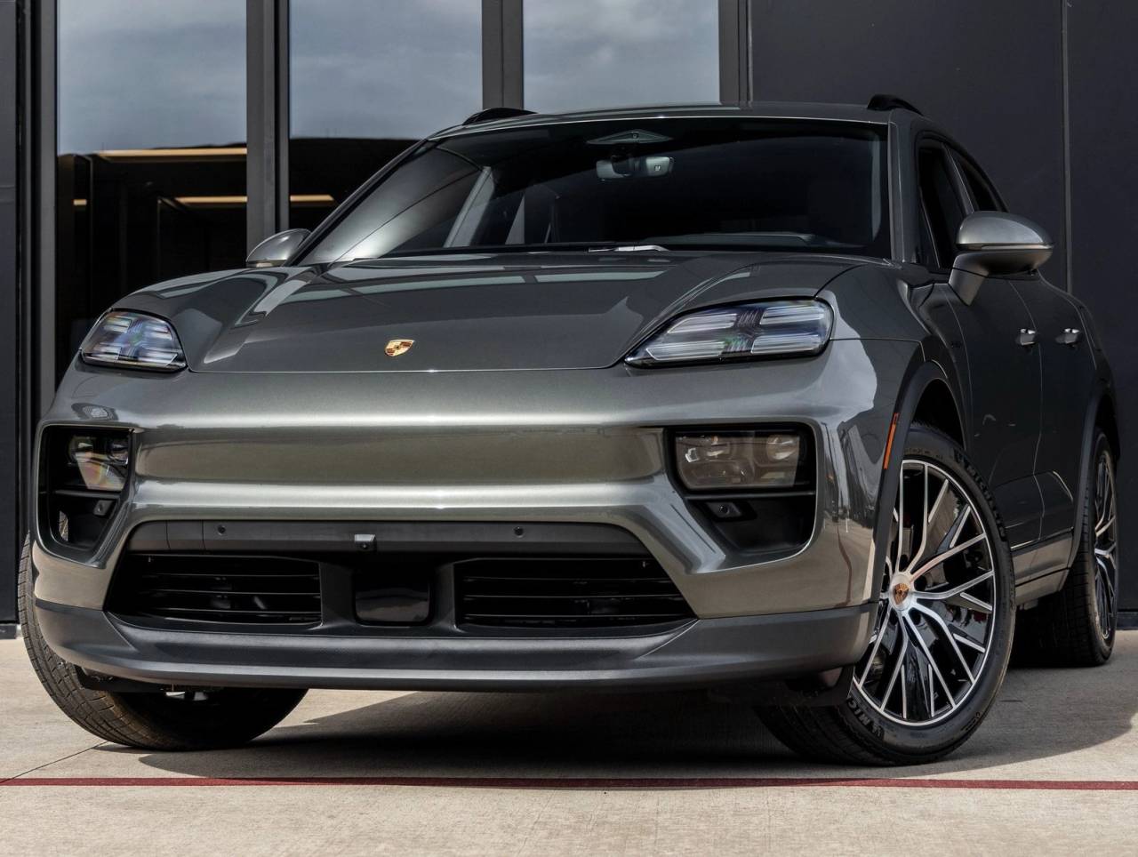 2026 Porsche Macan Macan 4S Electric