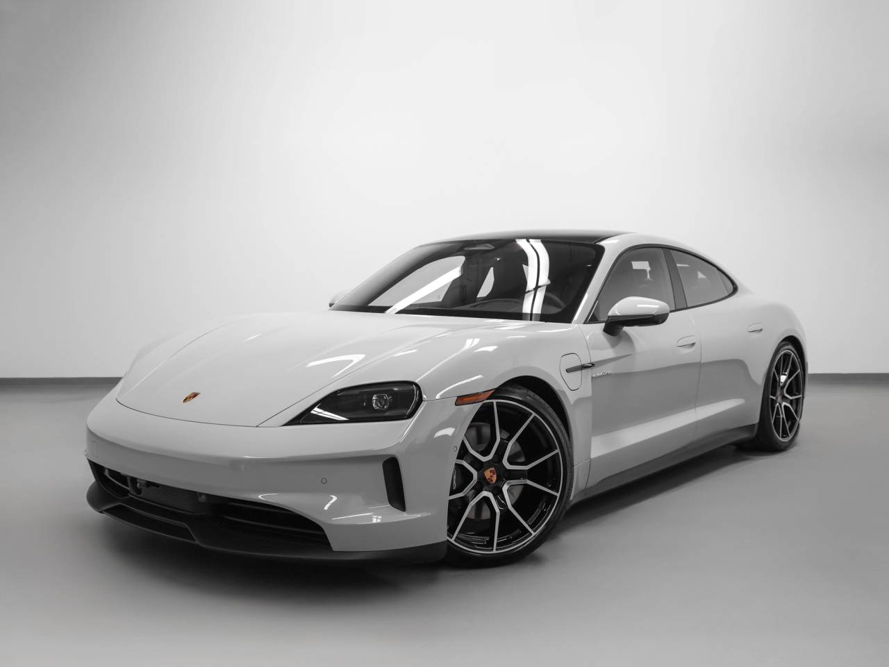 2026 Porsche Taycan 4