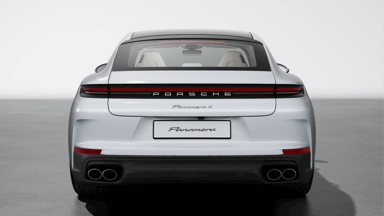 2026 Porsche Panamera 4