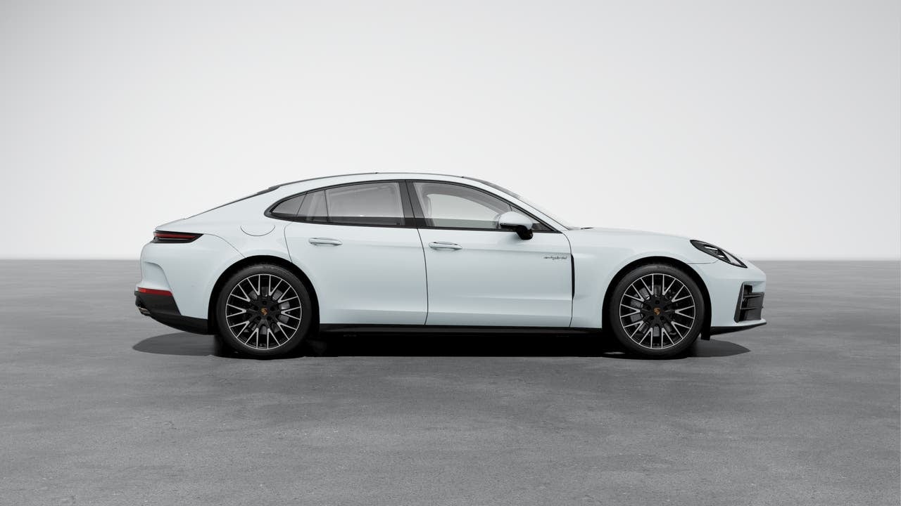 2026 Porsche Panamera Panamera 4 E-Hybrid