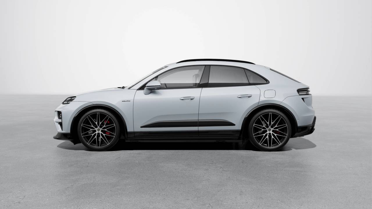 2026 Porsche Macan Macan Turbo Electric
