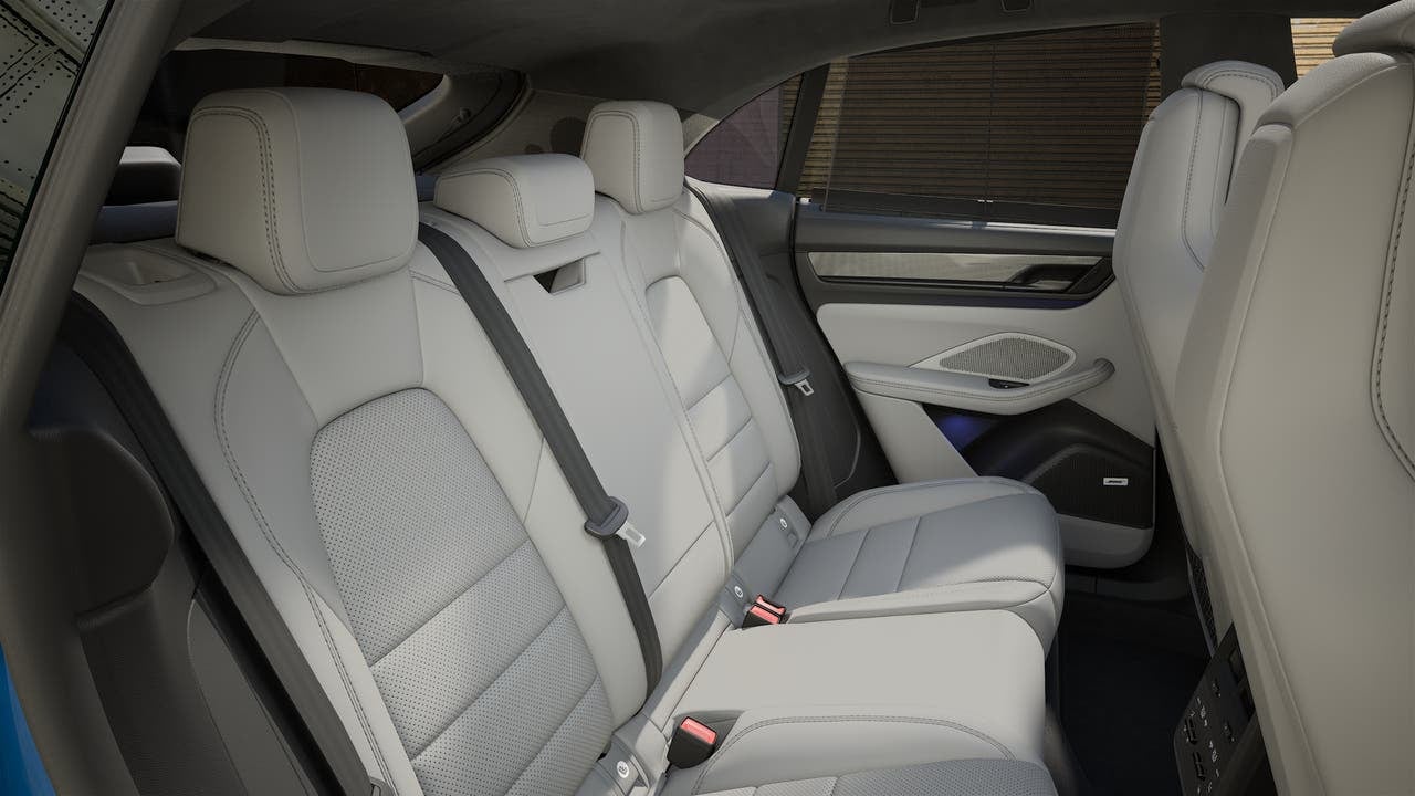2026 Porsche Macan Macan Turbo Electric